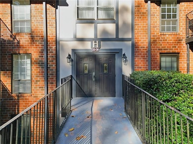 6851 Roswell Rd NE unit H29, Atlanta, GA 30328 - photo 2