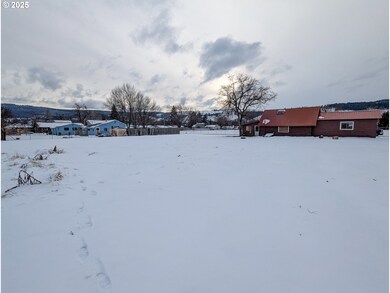 2207 N Maple St, La Grande, OR 97850 - photo 5