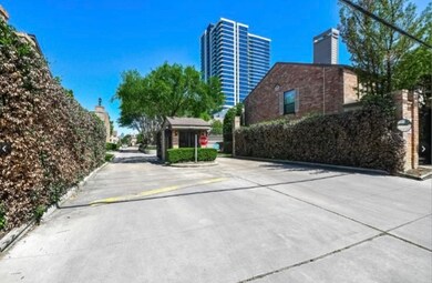1201 Mcduffie St unit 197, Houston, TX 77019 - photo 5