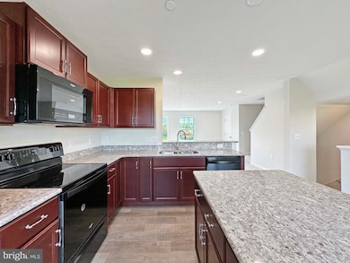 142 Highpoint Park Dr, Pleasant Gap, PA 16823 - photo 4