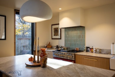 209 1/2 S D St, Livingston, MT 59047 - photo 6