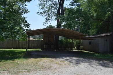 912 E Main St, Gurdon, AR 71743 - photo 2