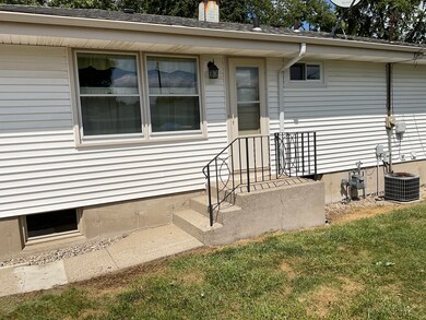 3118 E 98th Place, Highland, IN 46322 - photo 2