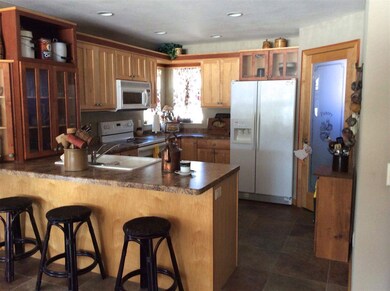 819 Charles Ct, Oregon, WI 53575 - photo 6