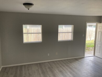 6910 Weston St unit 3, Houston, TX 77021 - photo 4