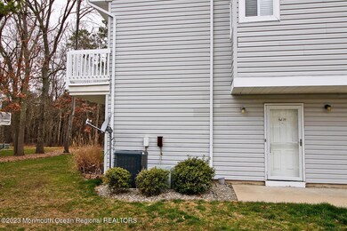 208 Schley Ave unit 8, Toms River, NJ 08755 - photo 3