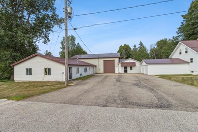 06-5423-Howard-City-Edmore-Rd-Vestaburg-