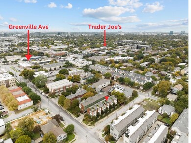 2 blocks from Greenville