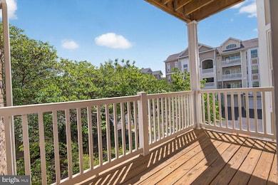 503 Sunset View Terrace SE unit 208, Leesburg, VA 20175 - photo 2