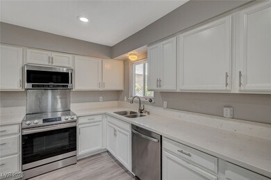 3834 S Sandhill Rd, Las Vegas, NV 89121 - photo 5