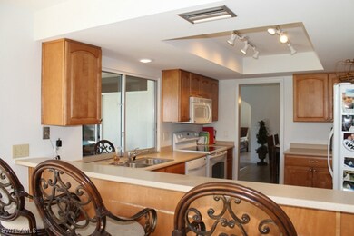 318 Neapolitan Way unit 3, Naples, FL 34103 - photo 4