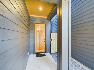 1722 Laverne St unit B, Houston, TX 77080 - photo 5