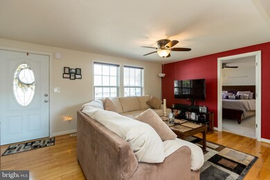 1015 Cord St, Middle River, MD 21220 - photo 4