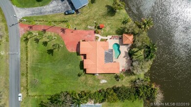 10900 SW 25th St, Davie, FL 33324 - photo 3