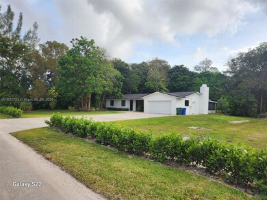 5000 SW 193rd Ln, Southwest Ranches, FL 33332 - photo 2