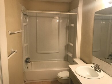 820 Midas Ln, Alvin, TX 77511 - photo 7