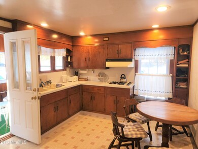 Eat-In Kitchen View 1