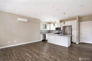 1515 N Waugh Rd unit A, Mount Vernon, WA 98273 - photo 3