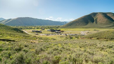 1651 Kestrel St, Hailey, ID 83333 - photo 2