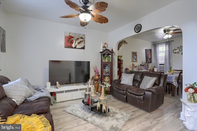 543 E Strawberry St, Lancaster, PA 17602 - photo 3