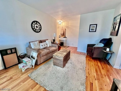 6-12 Hillside Ave unit 2-G, Nutley, NJ 07110 - photo 5