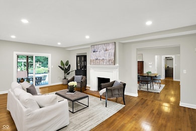 542 Braeside Dr N, Indianapolis, IN 46260 - photo 4