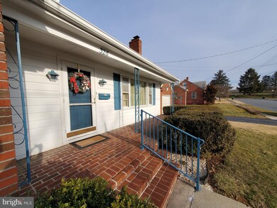 326 Harrison Ave, Waynesboro, PA 17268 - photo 4