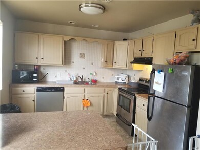 442 S 18th St unit 3, Allentown, PA 18104 - photo 4