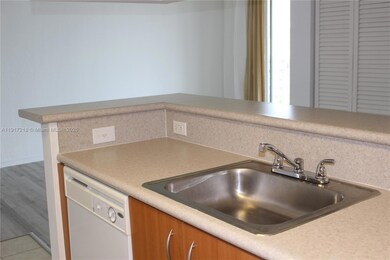 Seybold Pointe Condominium unit 1004, Miami, FL 33136 - photo 2