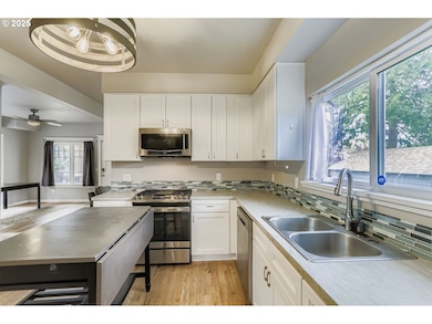 6416 SE 80th Place, Portland, OR 97206 - photo 6