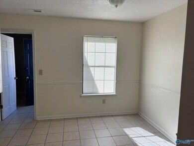 2607 Wynterhall Rd SE unit D, Huntsville, AL 35803 - photo 5