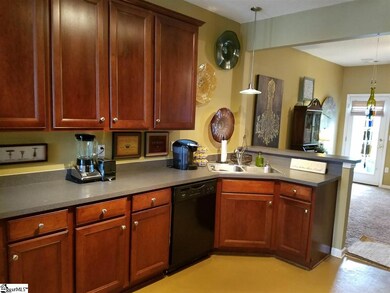 419 Twist Cir, Mauldin, SC 29662 - photo 4