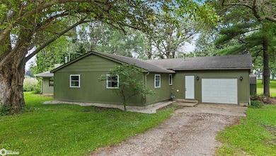 1810 N 8th St, Clear Lake, IA 50428 - photo 2