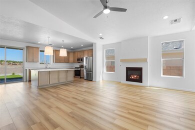 81 Cadena Loop, White Rock, NM 87547 - photo 7