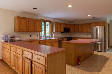 91 Hidden Ledge Dr, Conway, MA 01341 - photo 3