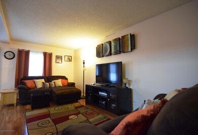 (5) living room 2