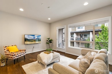 966 6th Walk NE, Issaquah, WA 98027 - photo 4