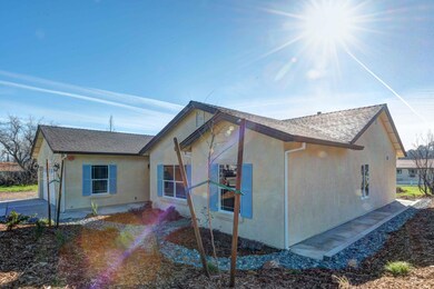 1867 Henry Ave, Redding, CA 96001 - photo 4