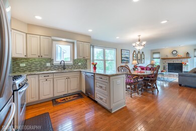 1951 Jester Ln, Algonquin, IL 60102 - photo 4