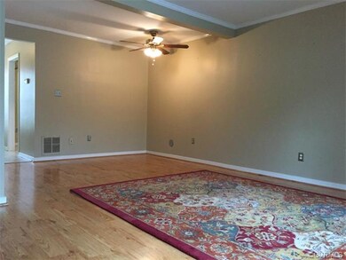 Great colors and ceiling fans in every room