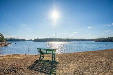 Edisto Lake Amenities