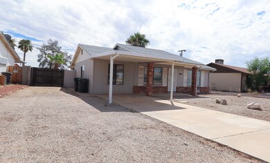 carport side