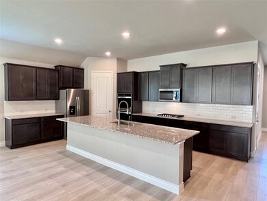 31318 Raleigh Creek Dr, Tomball, TX 77375 - photo 3