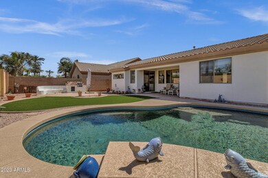 HUGE BACKYARD
