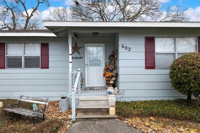 602 Mason St, Tomball, TX 77375 - photo 4