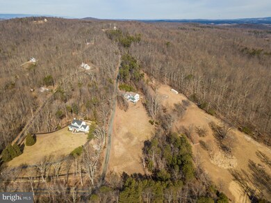 5871 Wilson Rd, Marshall, VA 20115 - photo 2