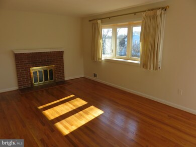 9107 Naygall Rd, Parkville, MD 21234 - photo 6