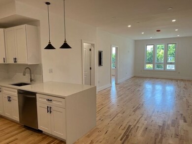 178 Washington Ave unit 202, Chelsea, MA 02150 - photo 2