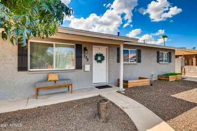 05 Exterior Front Entry