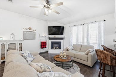 850 Mellanie Ct, Celina, TX 75009 - photo 5